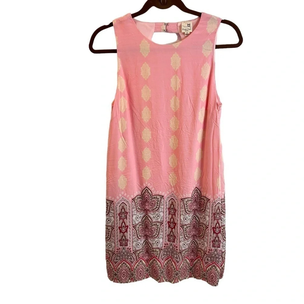 PINK Owl Boutique Pink Keyhole Back Sleeveless Designed Bottom Dress Size Medium
